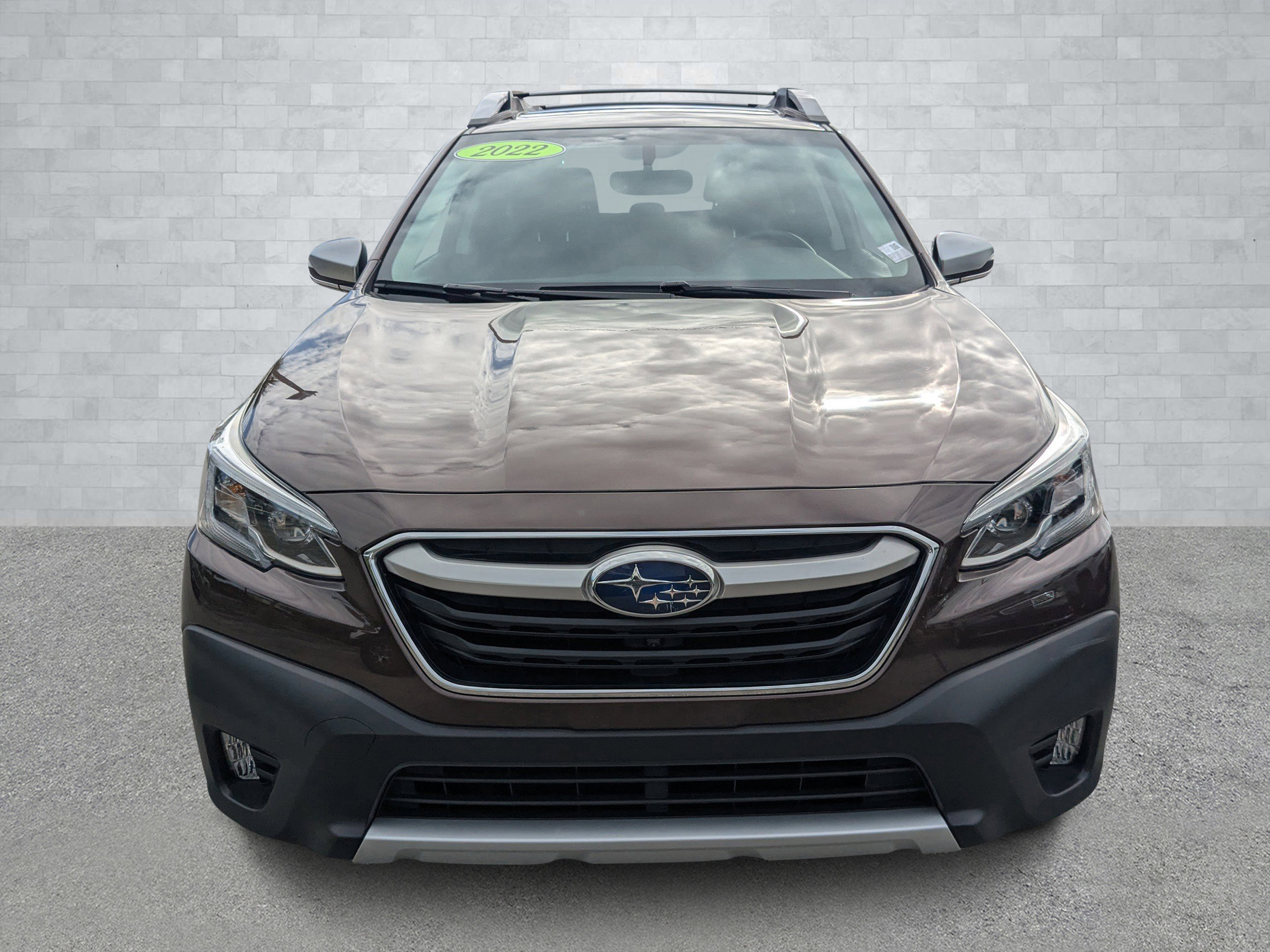 Used 2022 Subaru Outback Touring image 3
