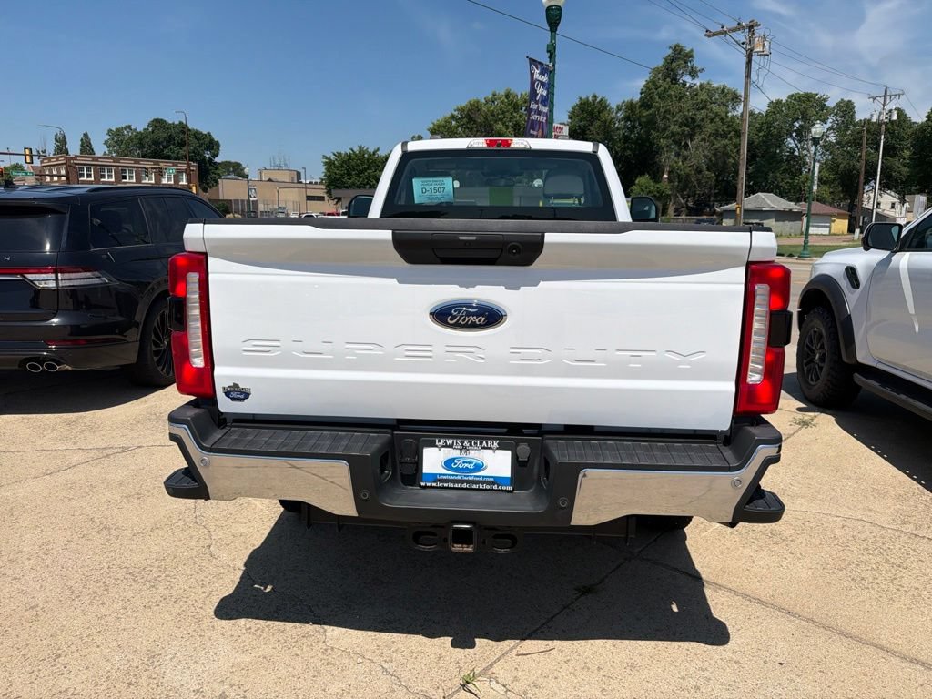 Used 2024 Ford F250 XL w/ 360-Degree Camera Package AWD/4WD image 4
