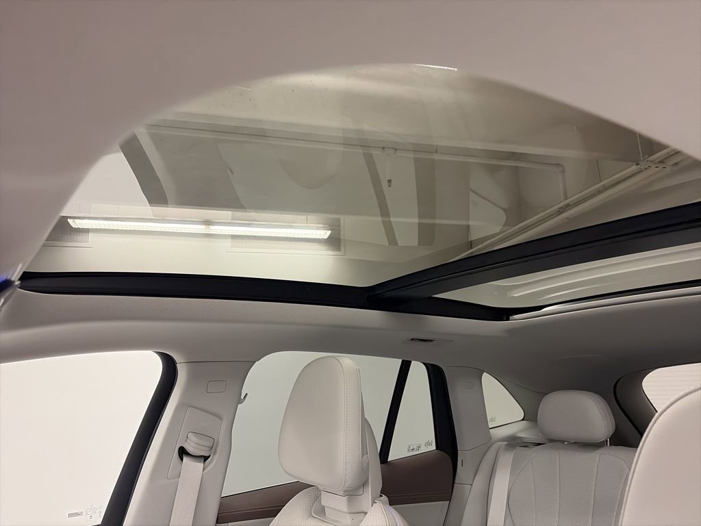 Certified 2023 Mercedes-Benz EQE 350+ 4MATIC SUV w/ Exclusive Trim Package image 21