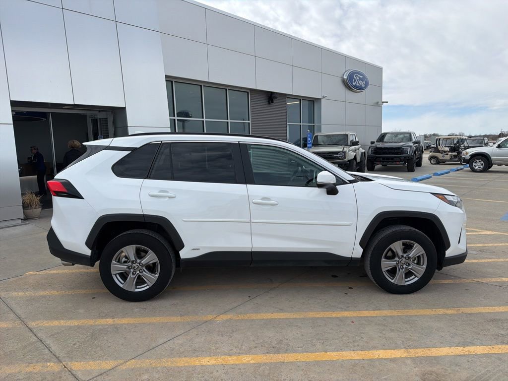 Used 2024 Toyota RAV4 LE image 8