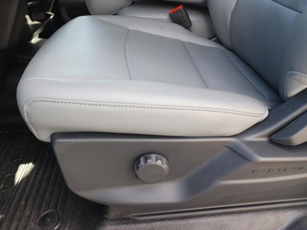 New 2026 Ford F250 XL w/ XL Chrome Package image 15