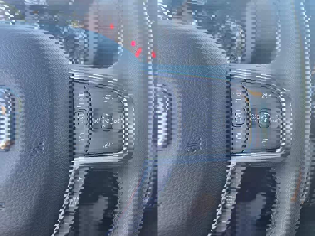 Used 2025 RAM 1500 Laramie image 20