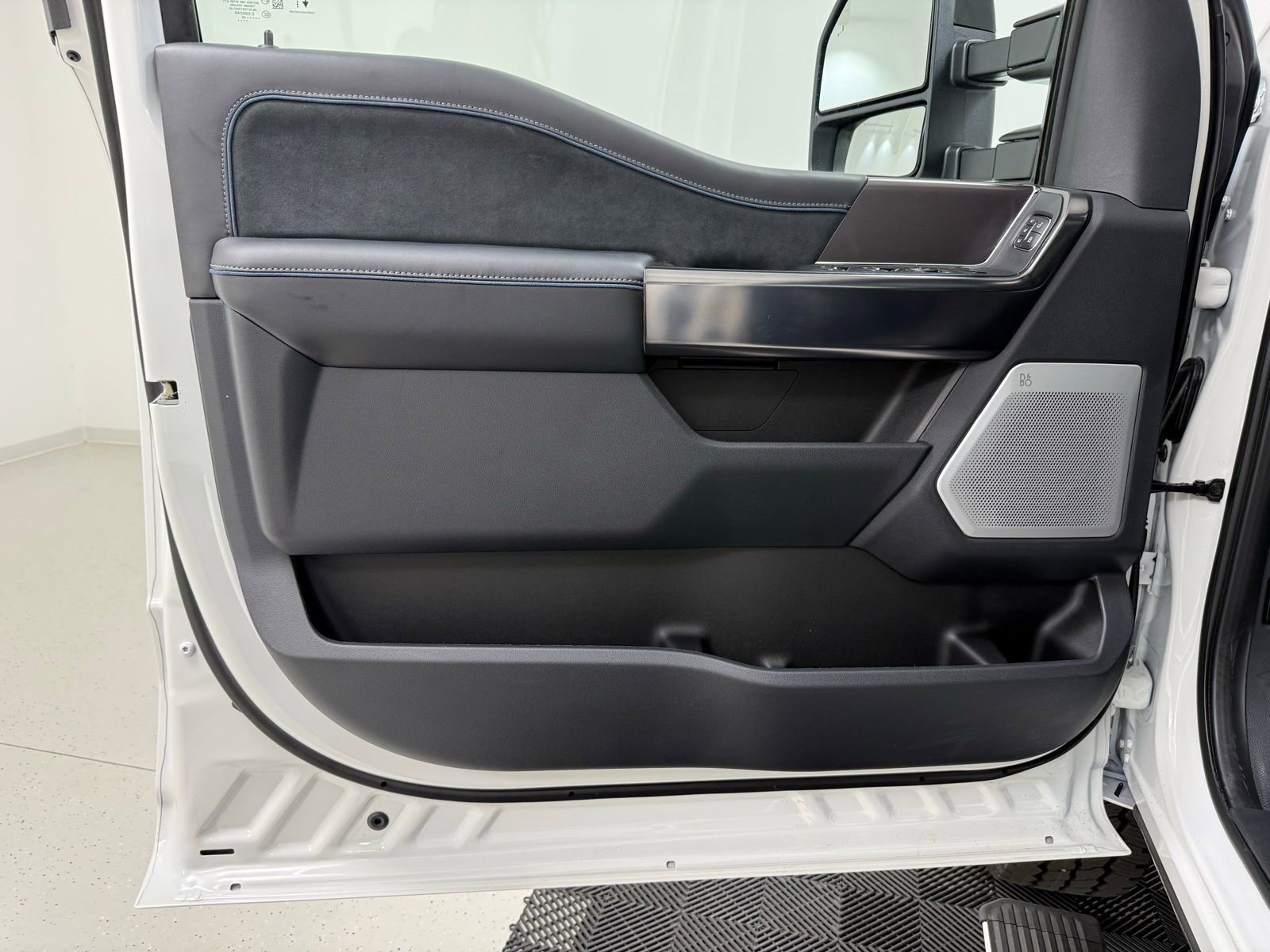 New 2026 Ford F350 Platinum image 13