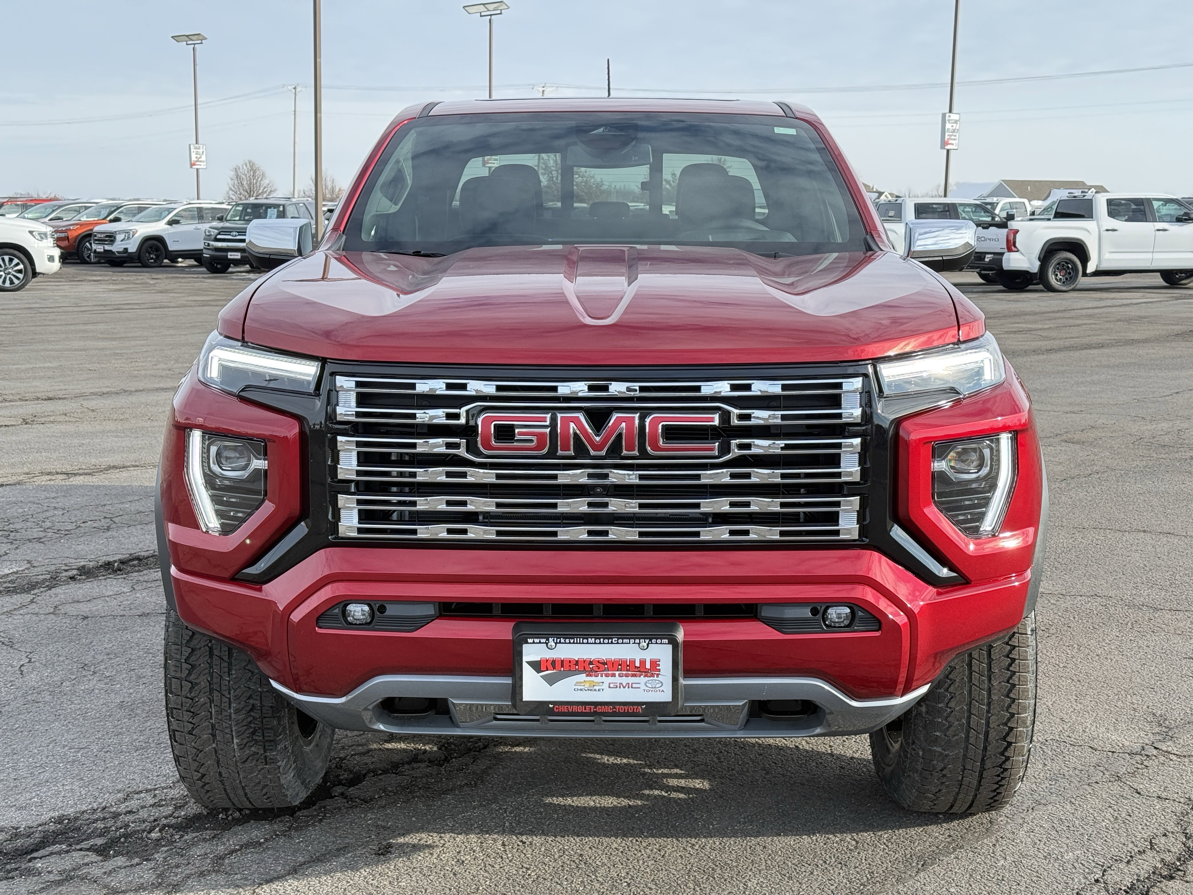 New 2026 GMC Canyon Denali image 8