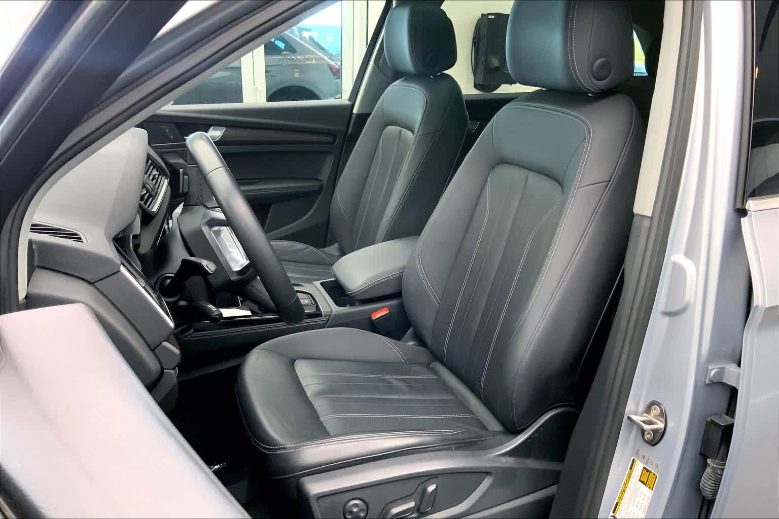 Used 2021 Audi Q5 2.0T Premium Plus w/ Premium Plus Package AWD/4WD image 8