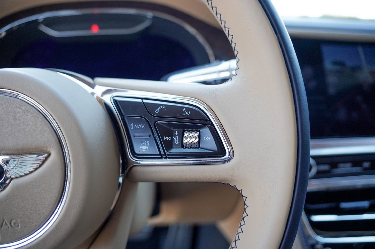 Certified 2023 Bentley Flying Spur W12 image 21