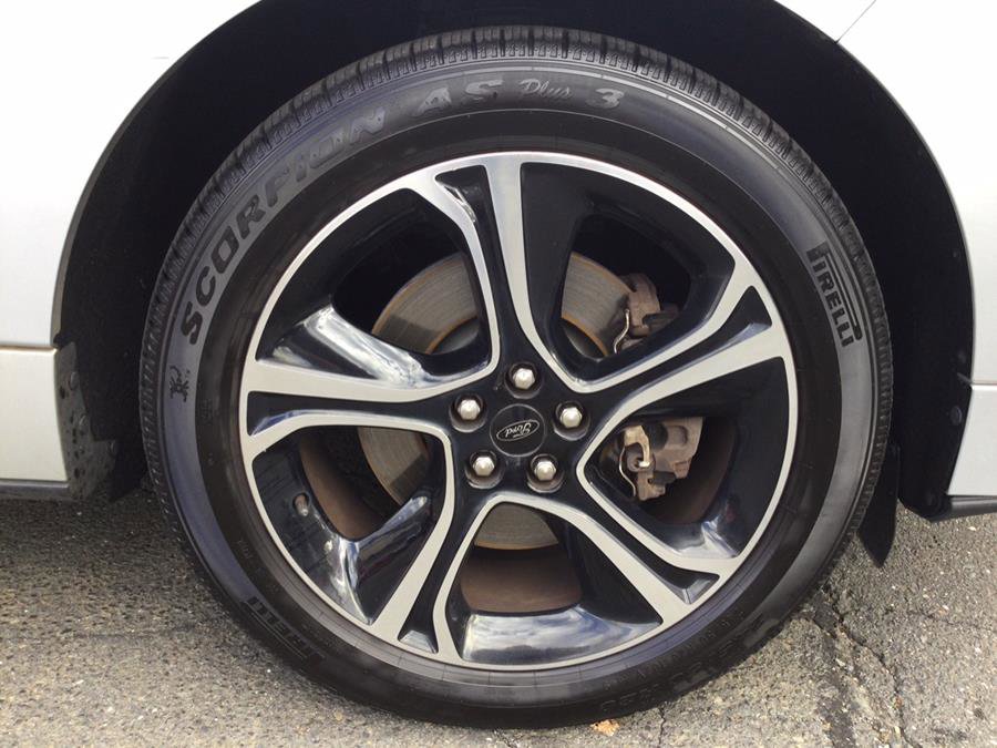 Used 2019 Ford Edge ST w/ Cold Weather Package image 30