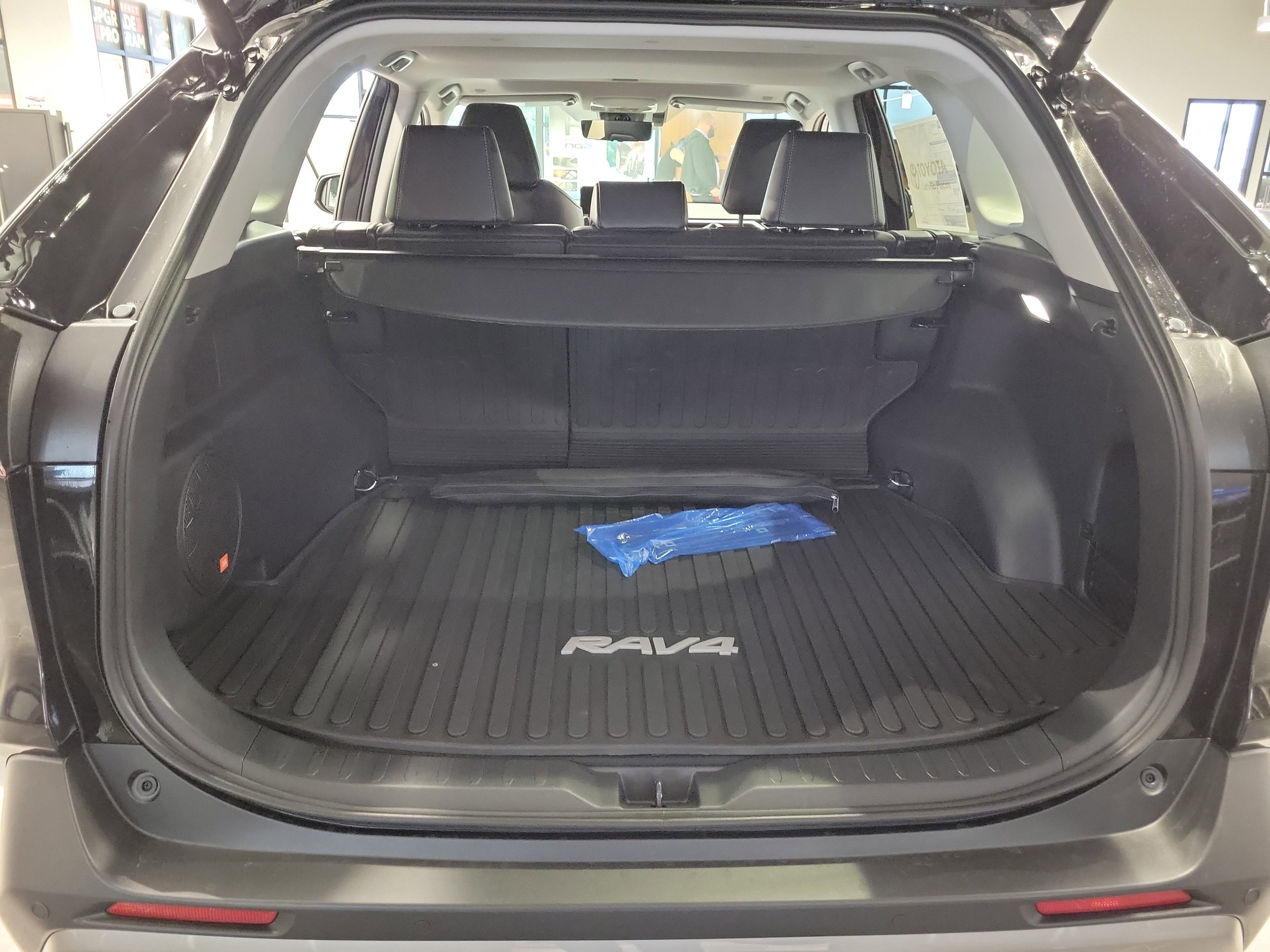 Certified 2025 Toyota RAV4 Limited image 11