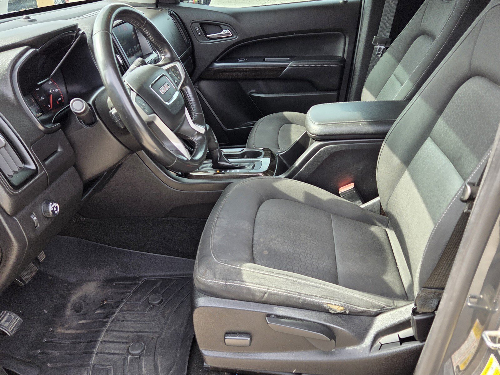 Used 2016 GMC Canyon SLE RWD image 4