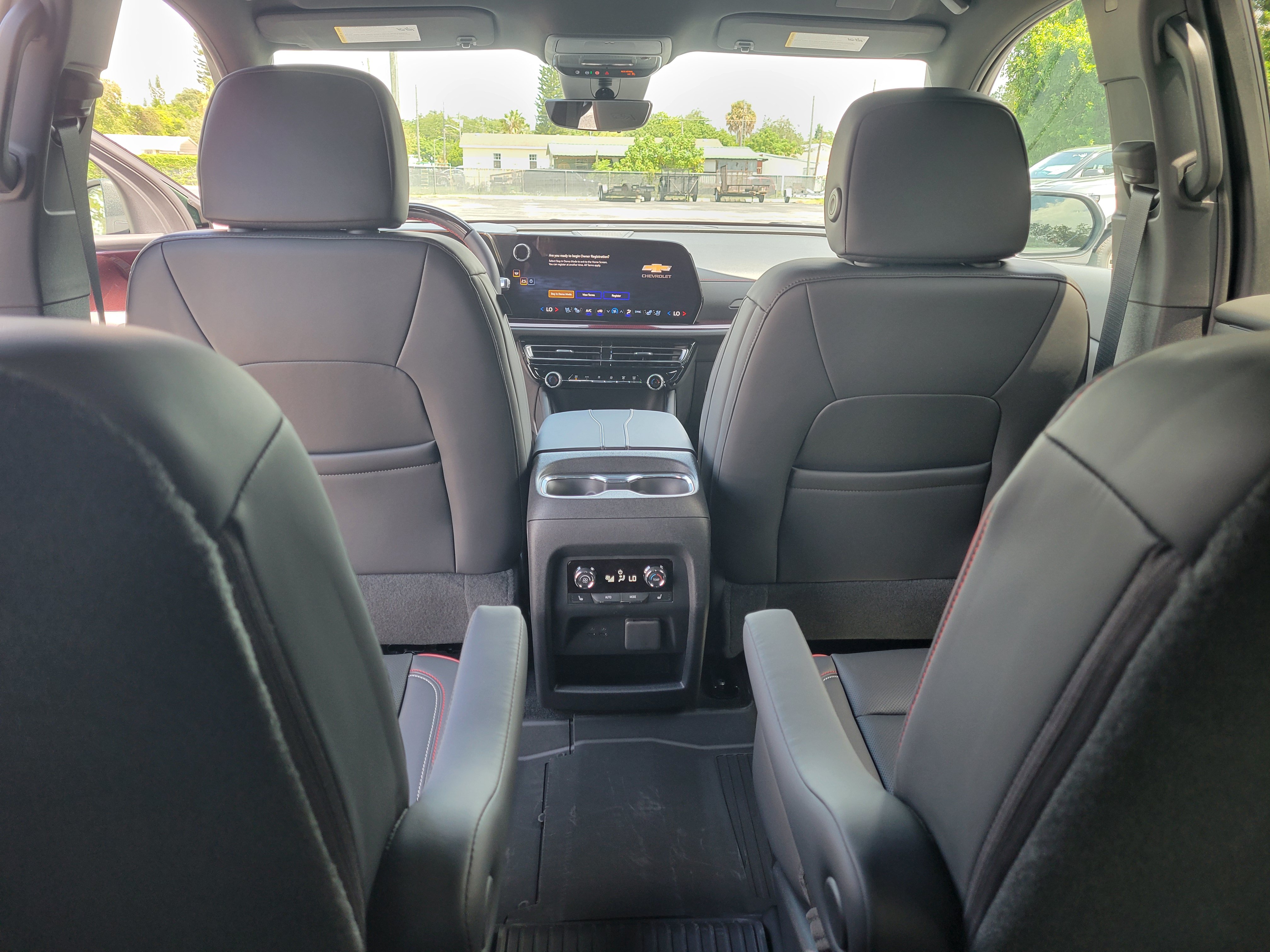 New 2027 Chevrolet Traverse RS w/ LPO, Floor Liner Package FWD image 13