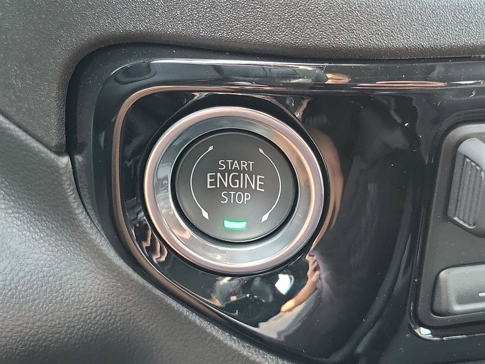 New 2025 Chevrolet Silverado 1500 LT w/ Convenience Package II image 17