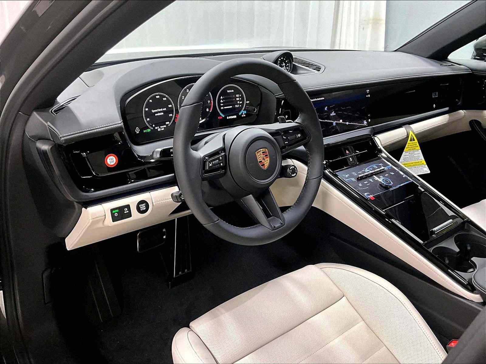 Used 2026 Porsche Panamera 4 image 7