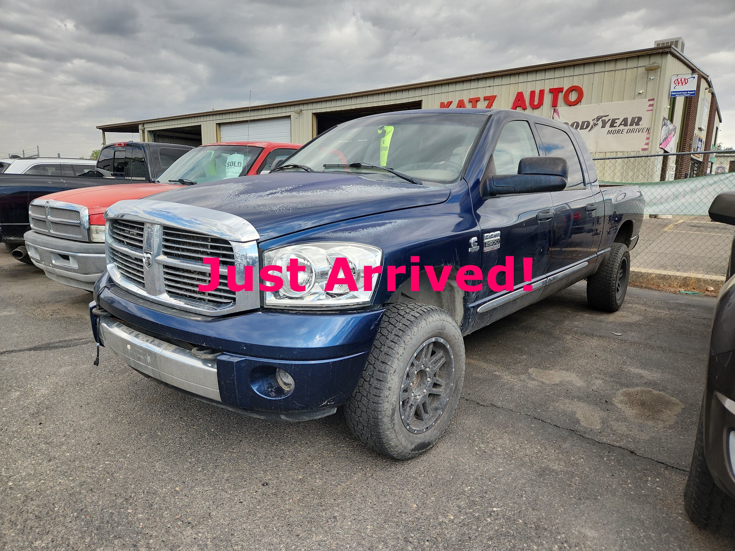 Used 2007 Dodge Ram 2500 Truck Laramie w/ Protection Group AWD/4WD image 4