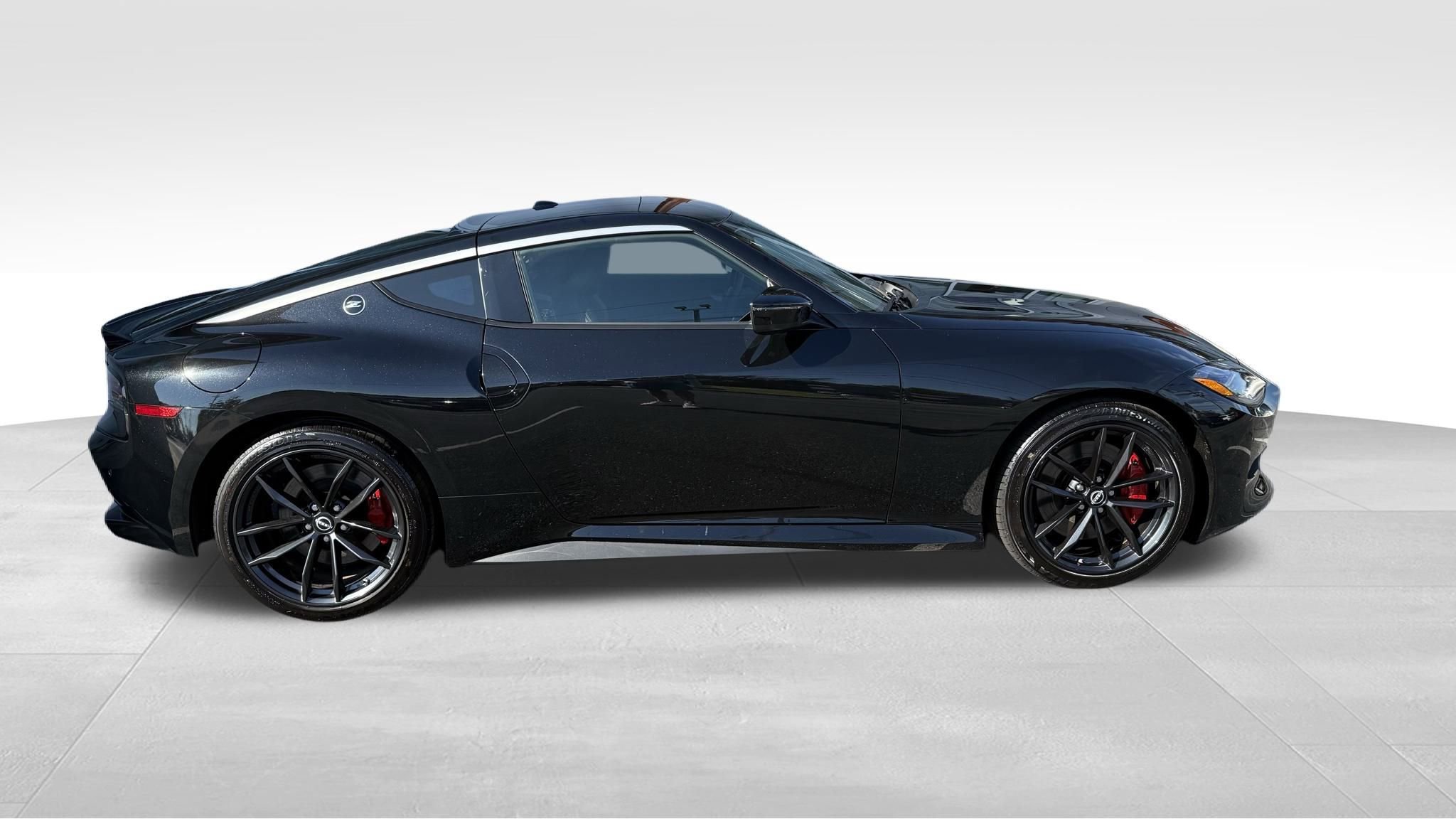 Used 2024 Nissan Z Performance w/ Floor Mat Package video 2