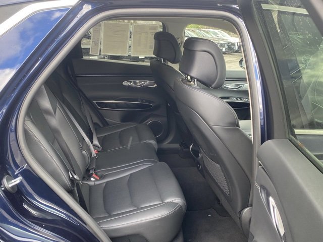 Used 2025 Genesis GV70 2.5T image 31