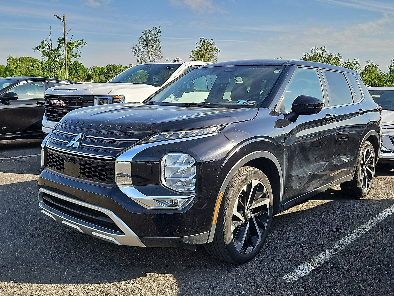 Used 2022 Mitsubishi Outlander SE AWD/4WD image 4