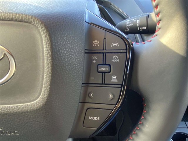 Used 2025 Toyota Prius Plug-In Hybrid image 20