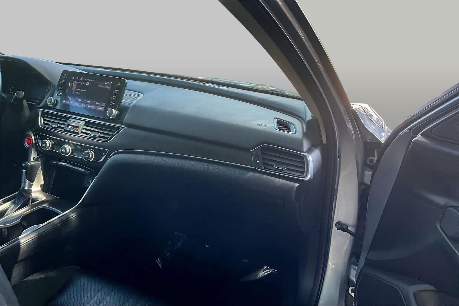 Used 2020 Honda Accord EX-L image 19