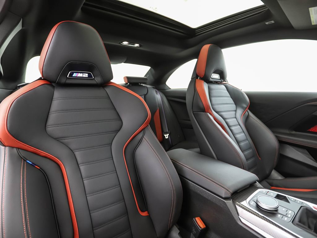 Used 2026 BMW M2 w/ Lighting Package RWD image 26