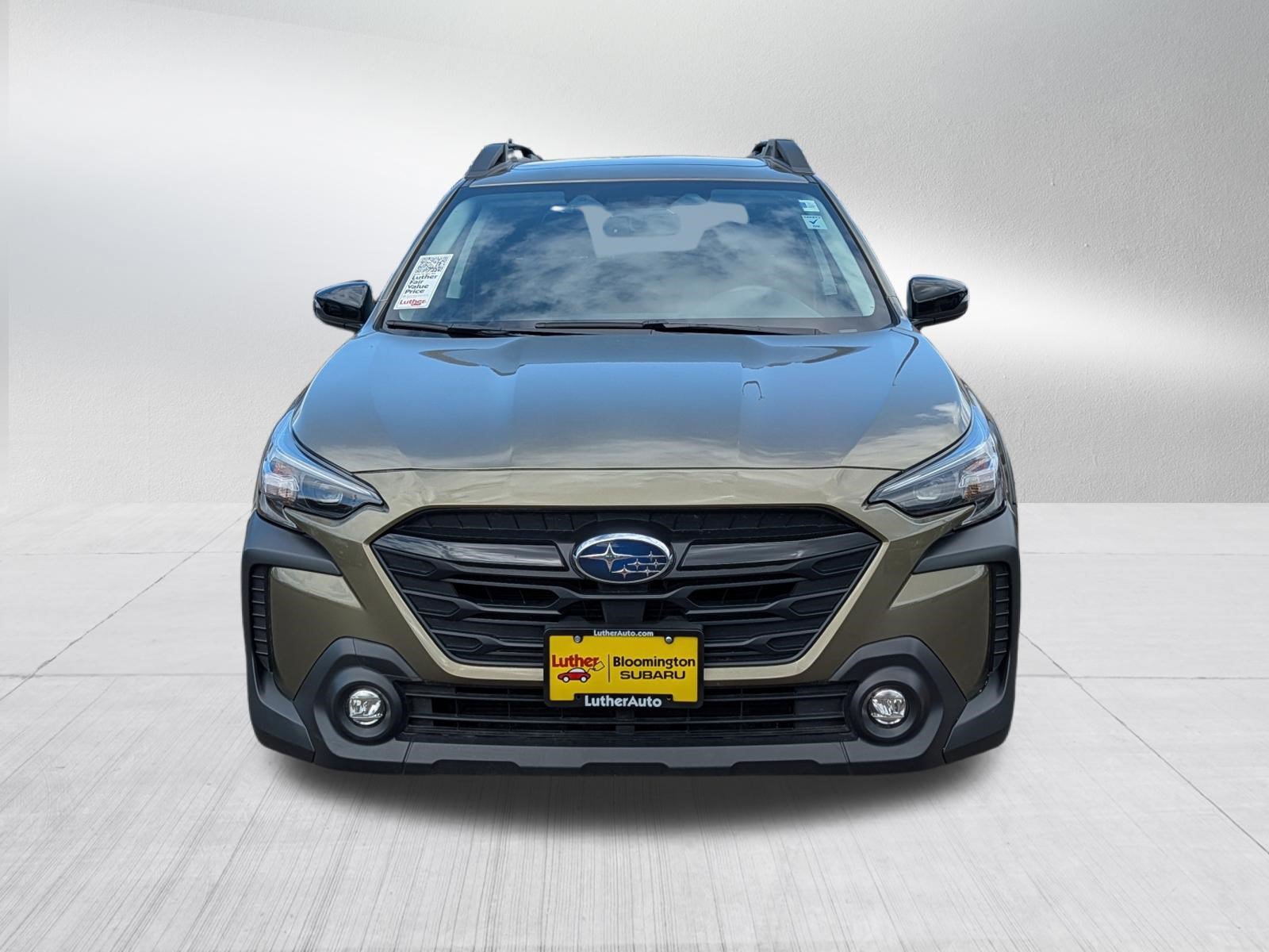 Certified 2025 Subaru Outback Onyx Edition AWD/4WD image 2