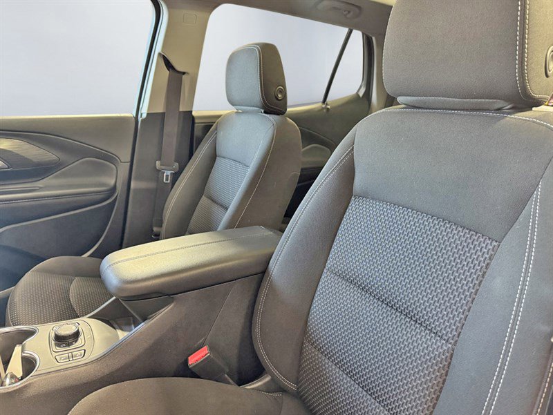 Used 2022 GMC Terrain SLE w/ Driver Convenience Package image 19