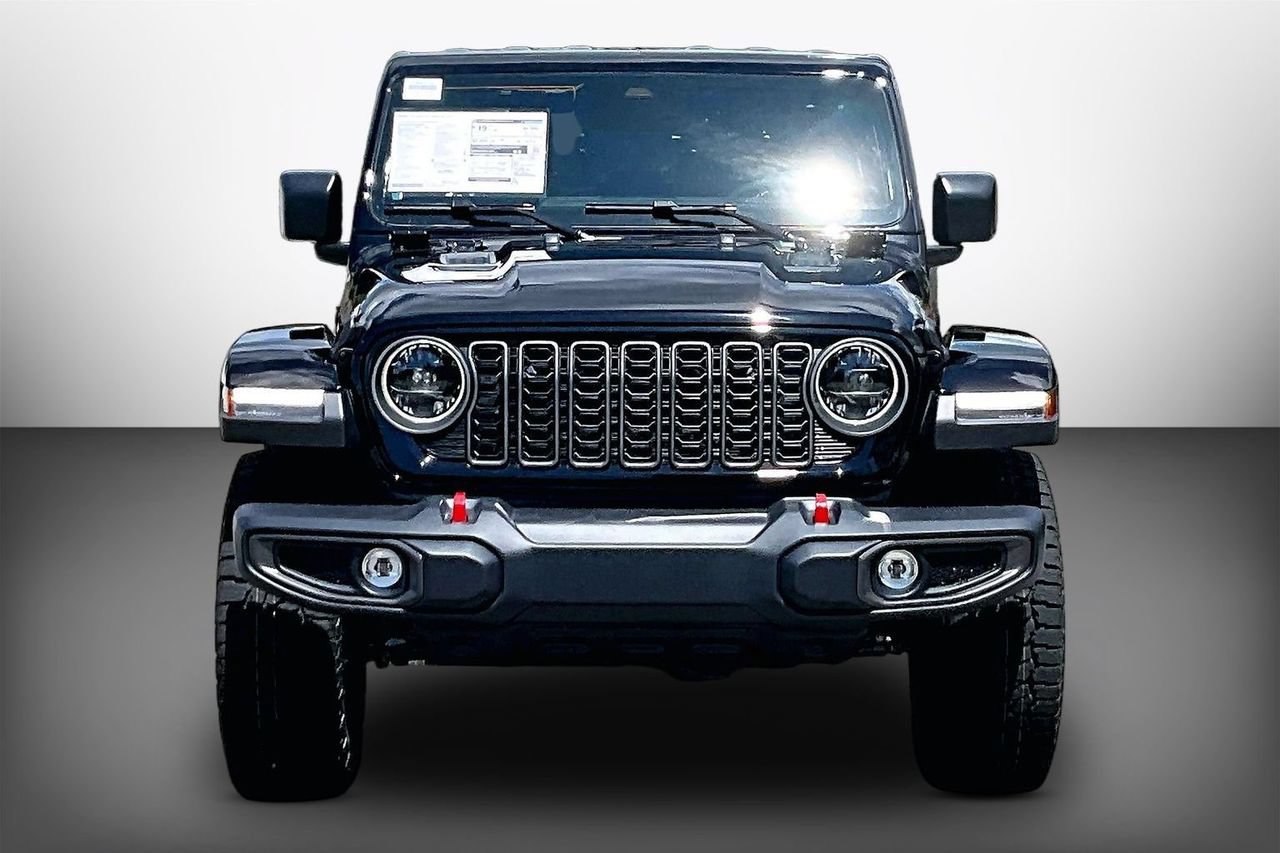 New 2026 Jeep Gladiator Rubicon w/ Steel Power Dome Hood Package AWD/4WD image 3