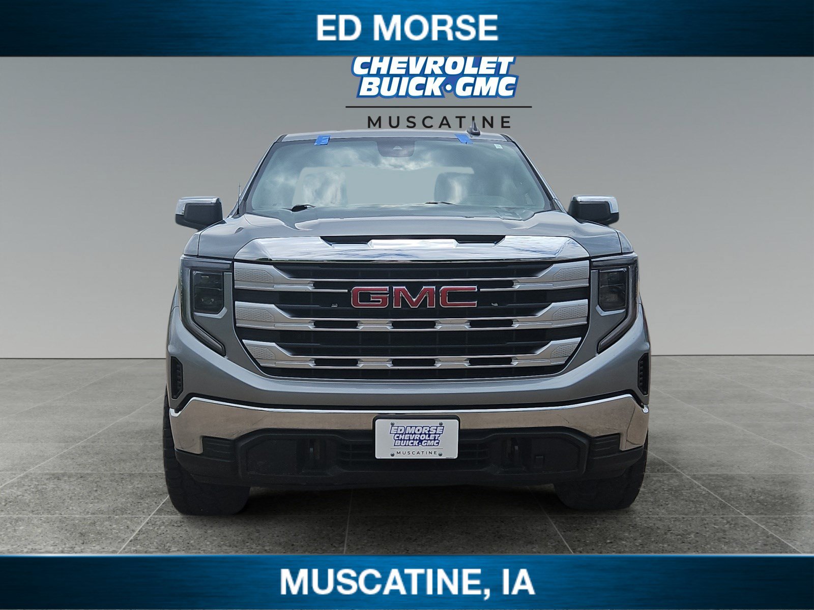 Used 2023 GMC Sierra 1500 SLE w/ Enhanced Capability Package AWD/4WD image 8
