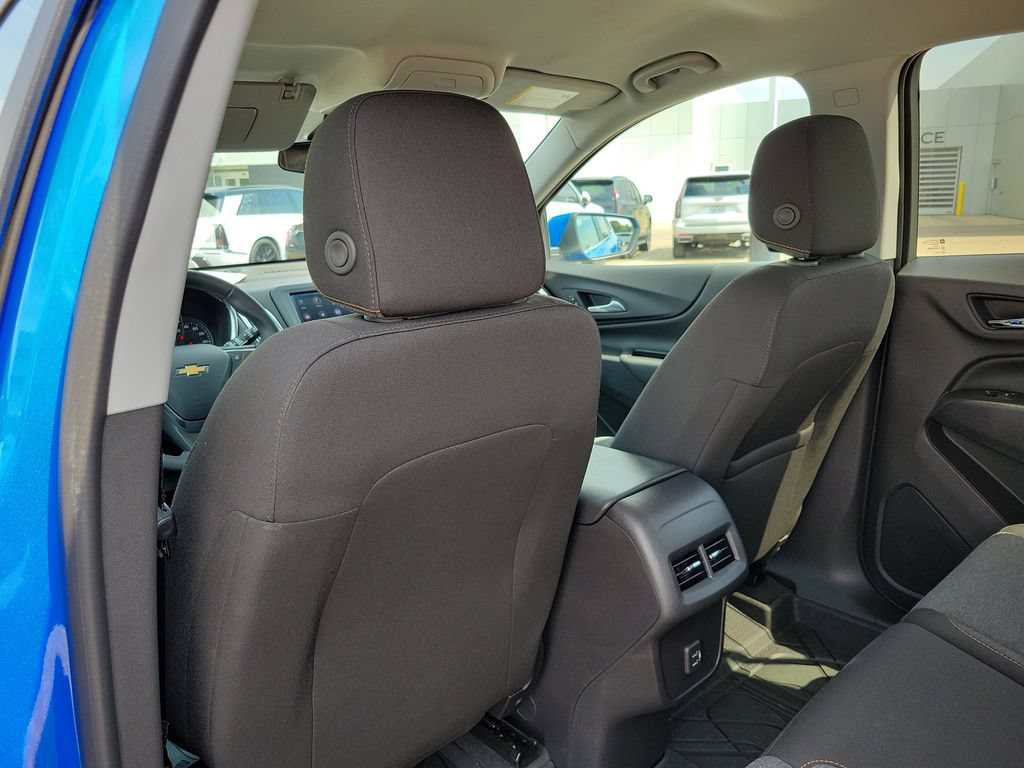 Used 2024 Chevrolet Equinox LT w/ LPO, Floor Liner Package FWD image 32