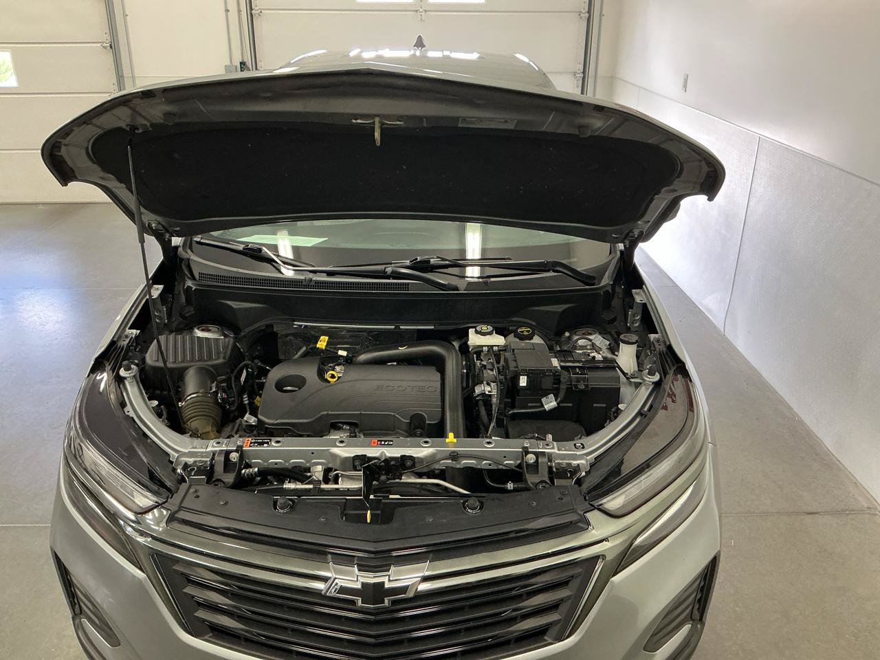 Used 2024 Chevrolet Equinox LS w/ LS Convenience Package AWD/4WD image 25