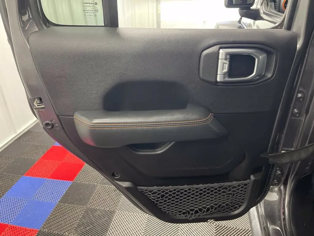 Used 2023 Jeep Gladiator Mojave w/ LED Lighting Group AWD/4WD image 13