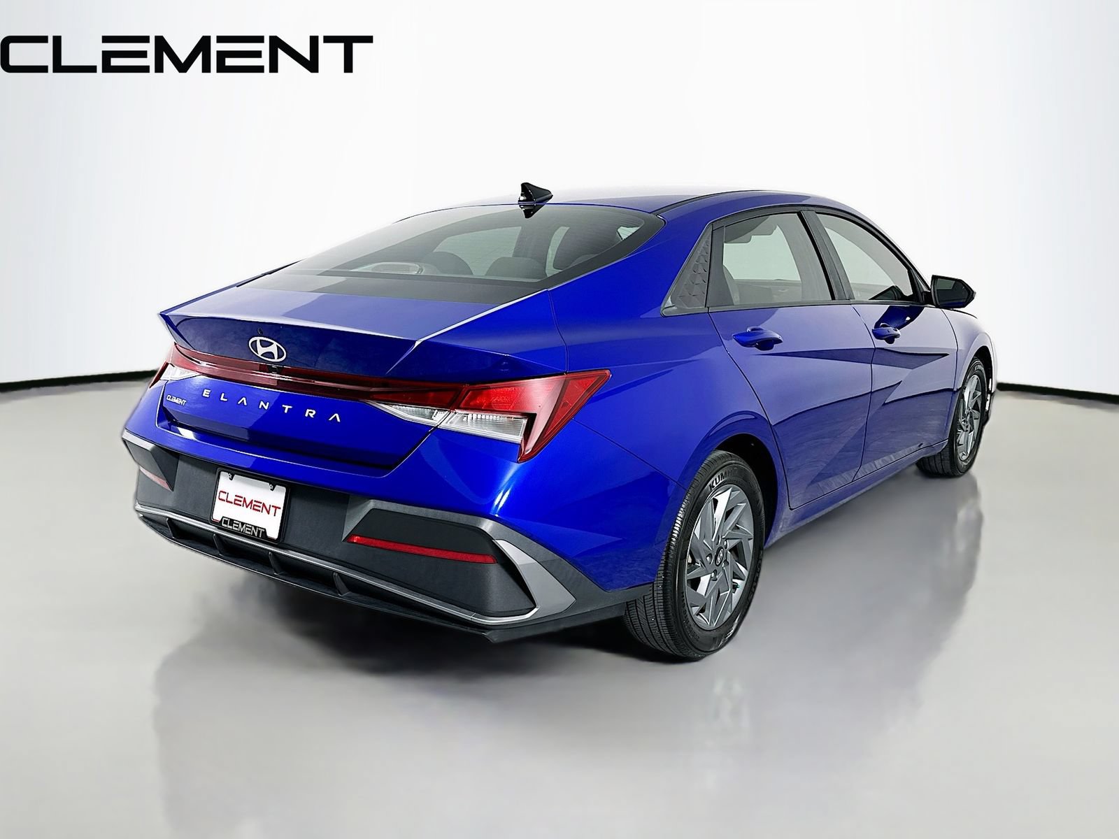 Certified 2024 Hyundai Elantra SEL FWD image 7