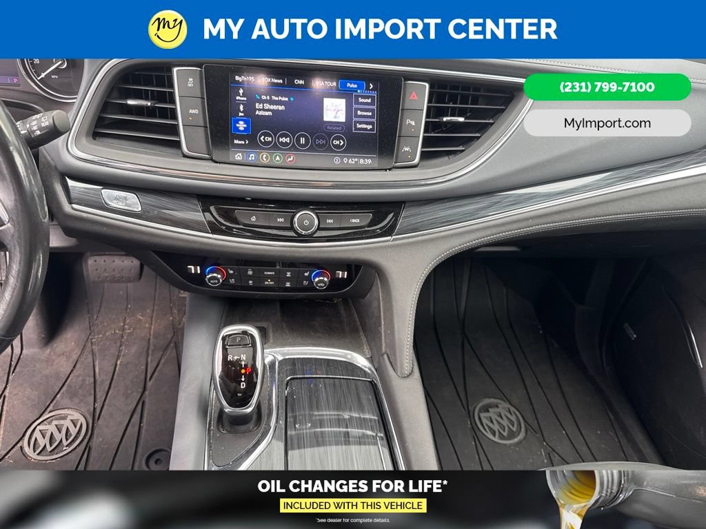 Used 2021 Buick Enclave Premium w/ Sun and Sites Package AWD/4WD image 19