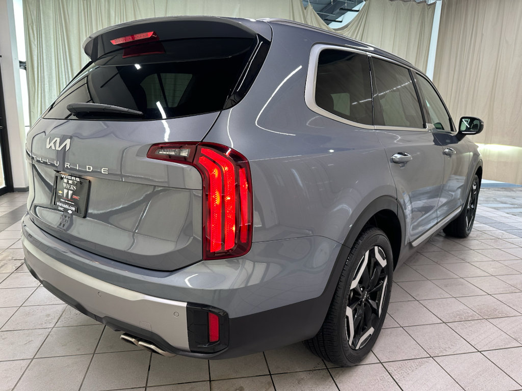 Used 2025 Kia Telluride S FWD image 5
