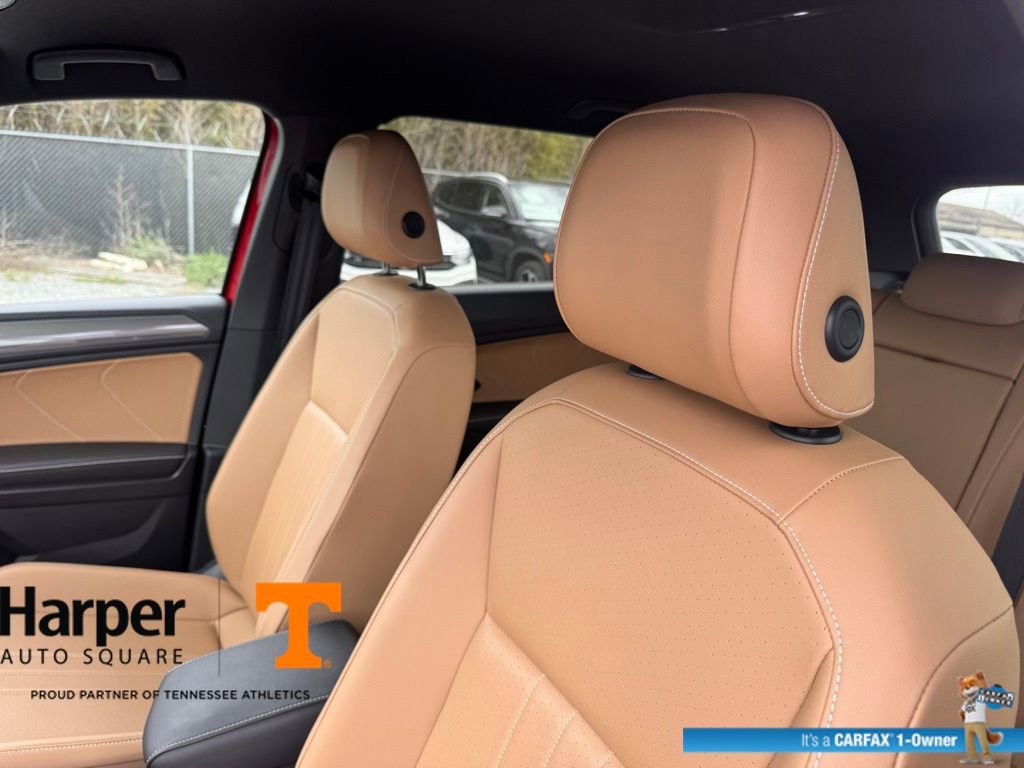 Used 2023 Volkswagen Tiguan SE image 12
