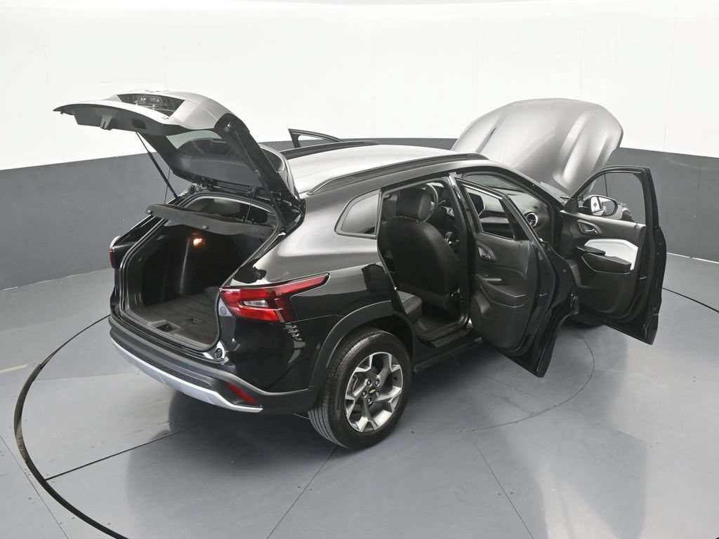 Used 2026 Chevrolet Trax LT FWD image 64