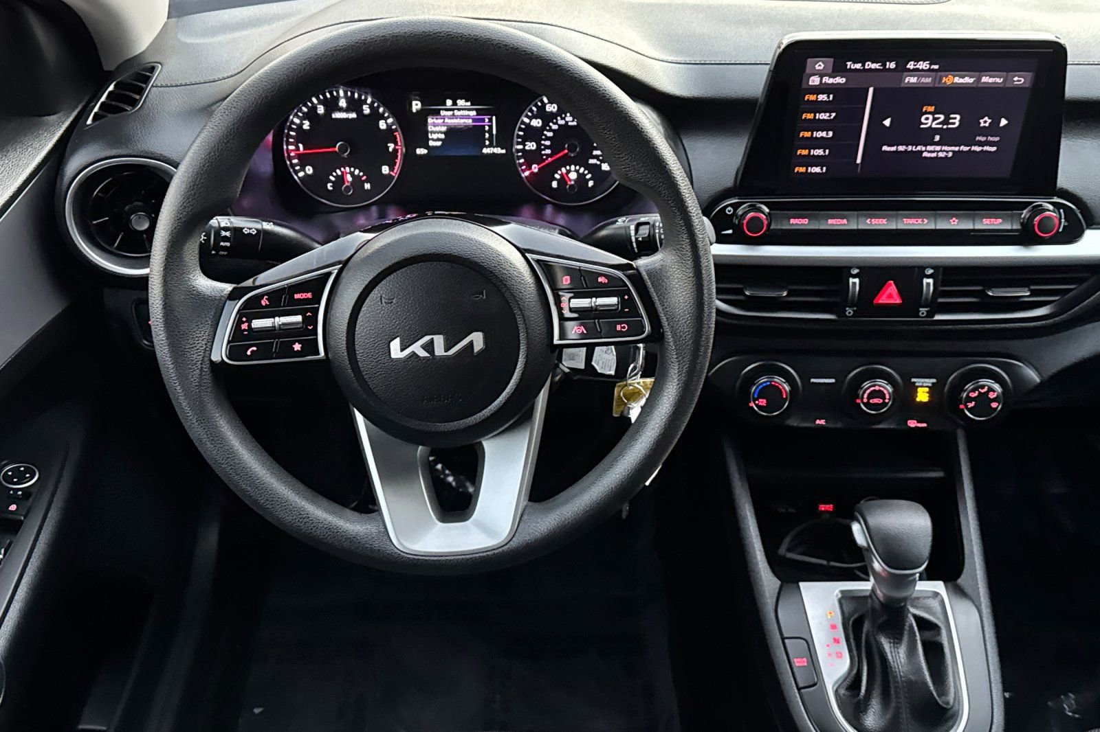 Used 2023 Kia Forte LXS w/ LXS Technology Package image 13