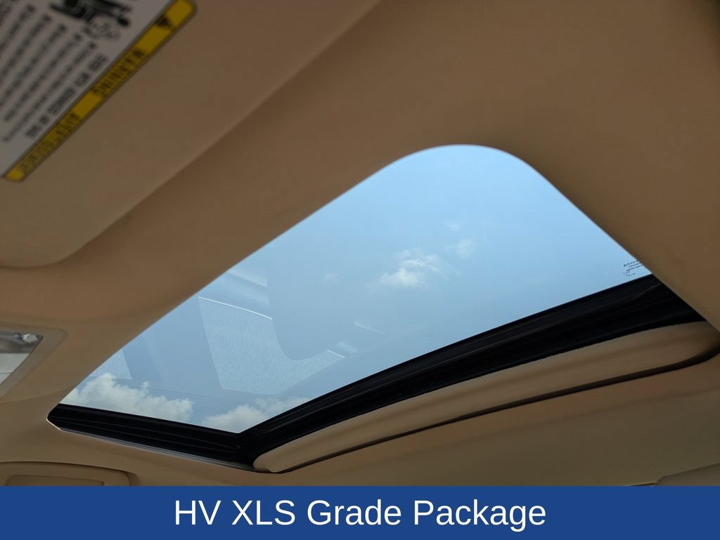 Used 2018 Toyota Avalon XLE Premium FWD image 16