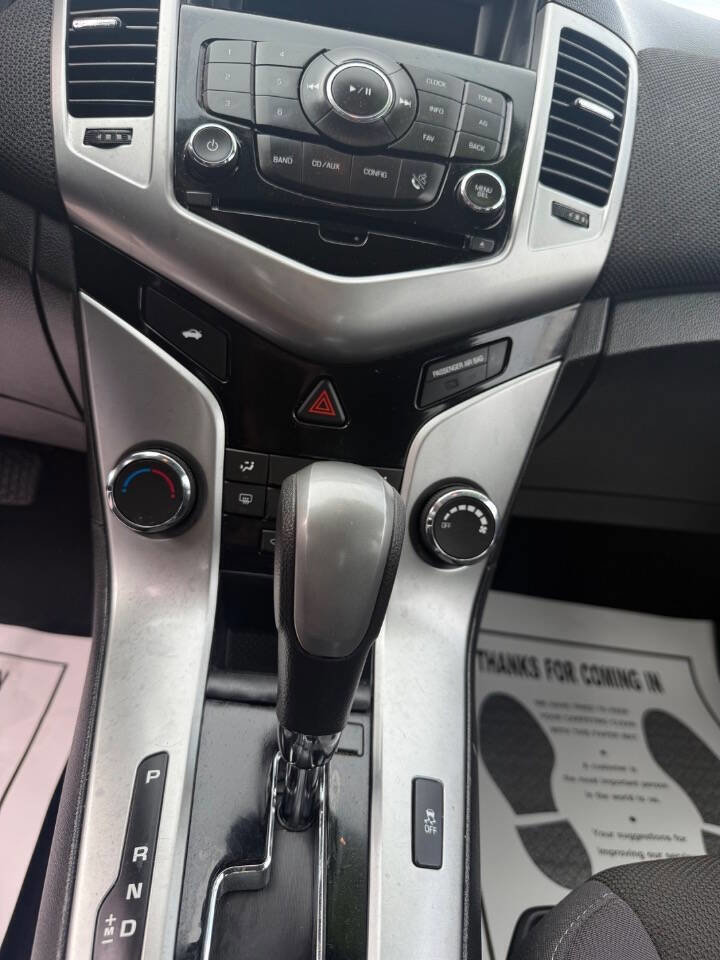Used 2015 Chevrolet Cruze LT w/ RS Package FWD image 19