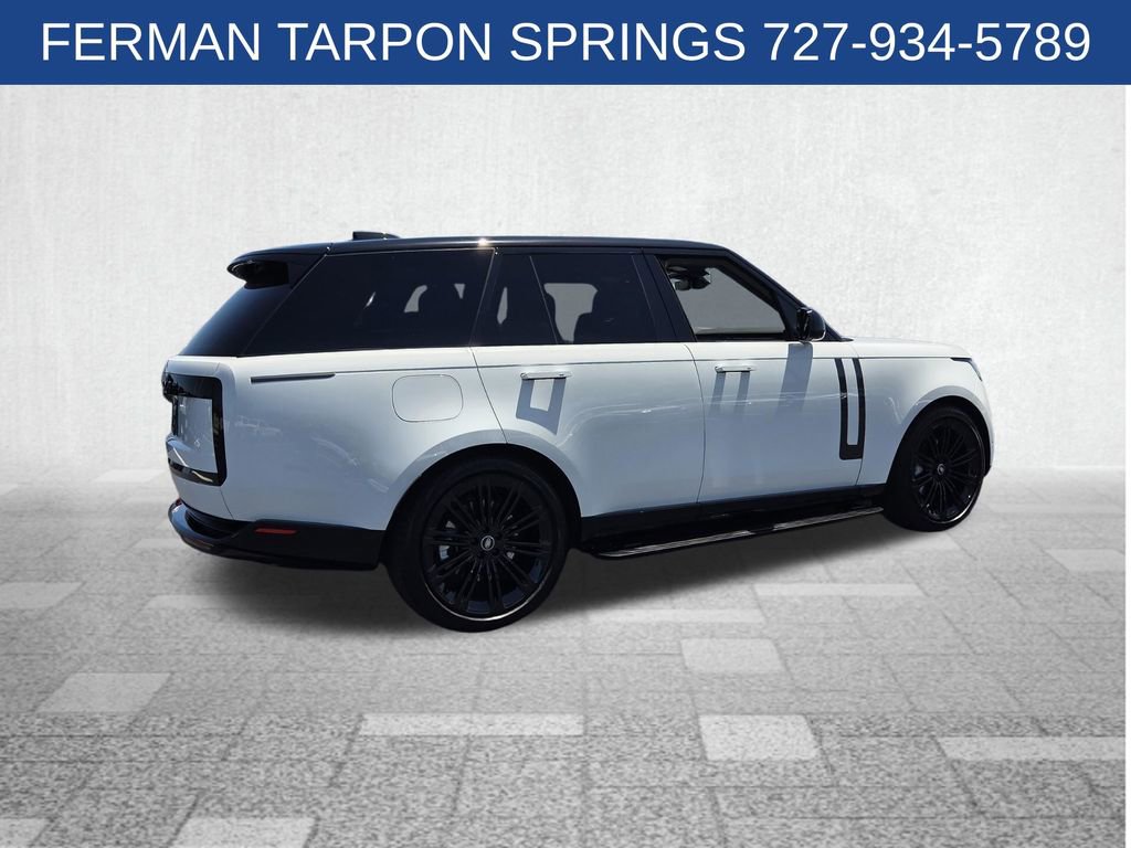 Used 2024 Land Rover Range Rover SE AWD/4WD image 8