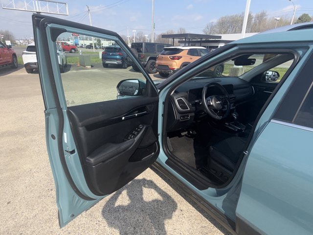 Used 2024 Kia Seltos EX FWD image 11