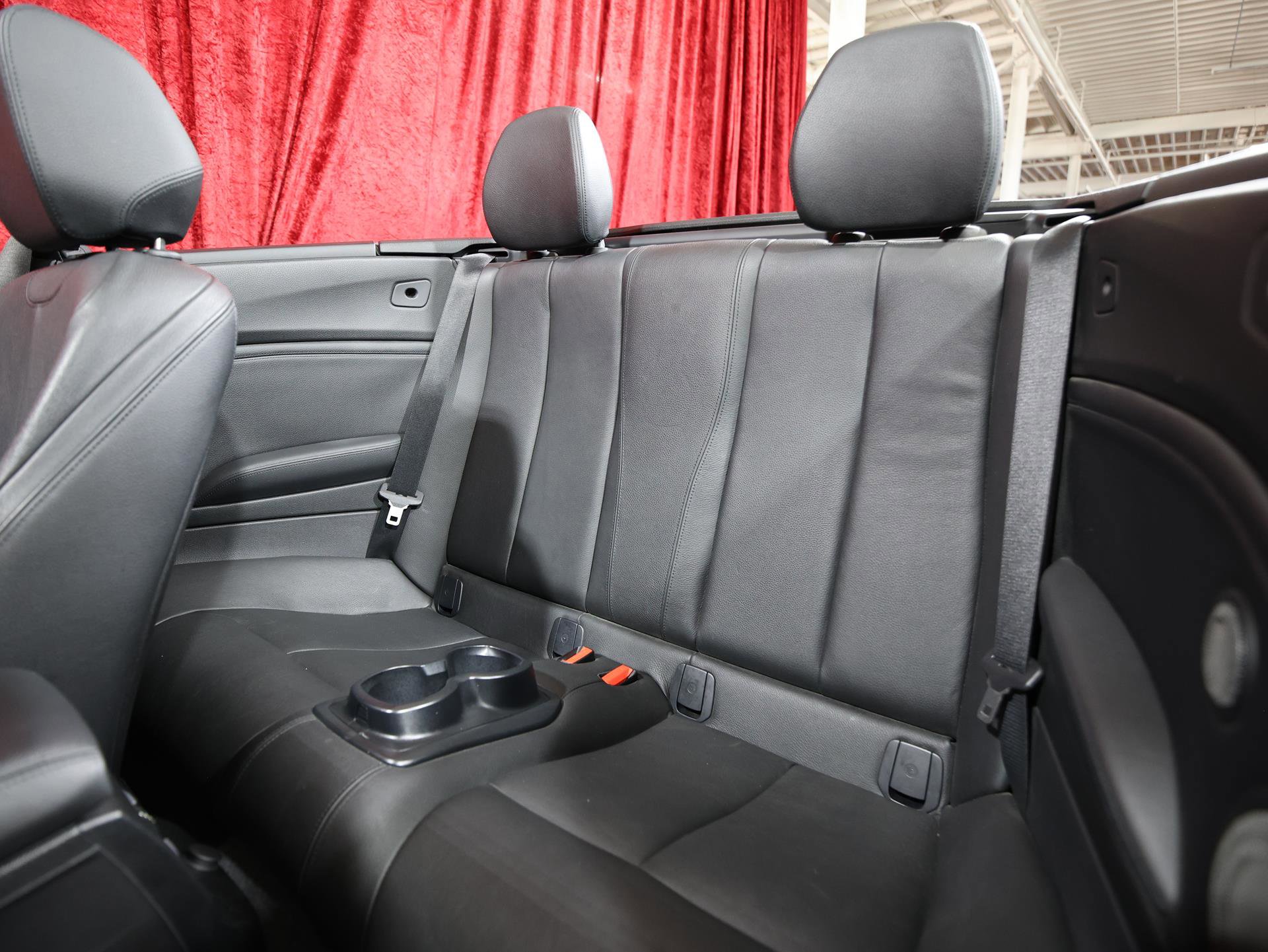 Used 2015 BMW M235i Convertible image 16