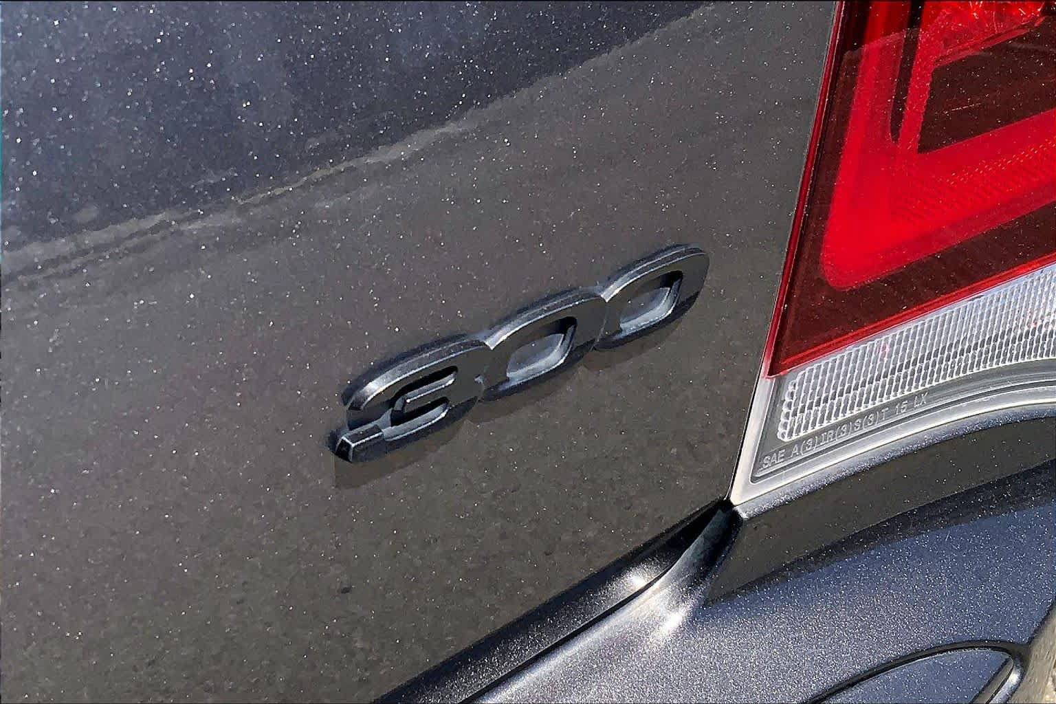 Used 2022 Chrysler 300 Touring L w/ Popular Equipment Group AWD/4WD image 9