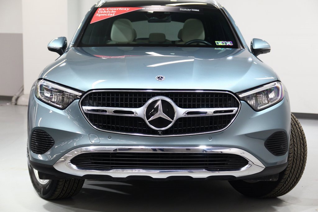 Used 2025 Mercedes-Benz GLC 300 GLC 300 image 3