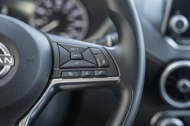 Used 2025 Nissan Sentra SV FWD image 31