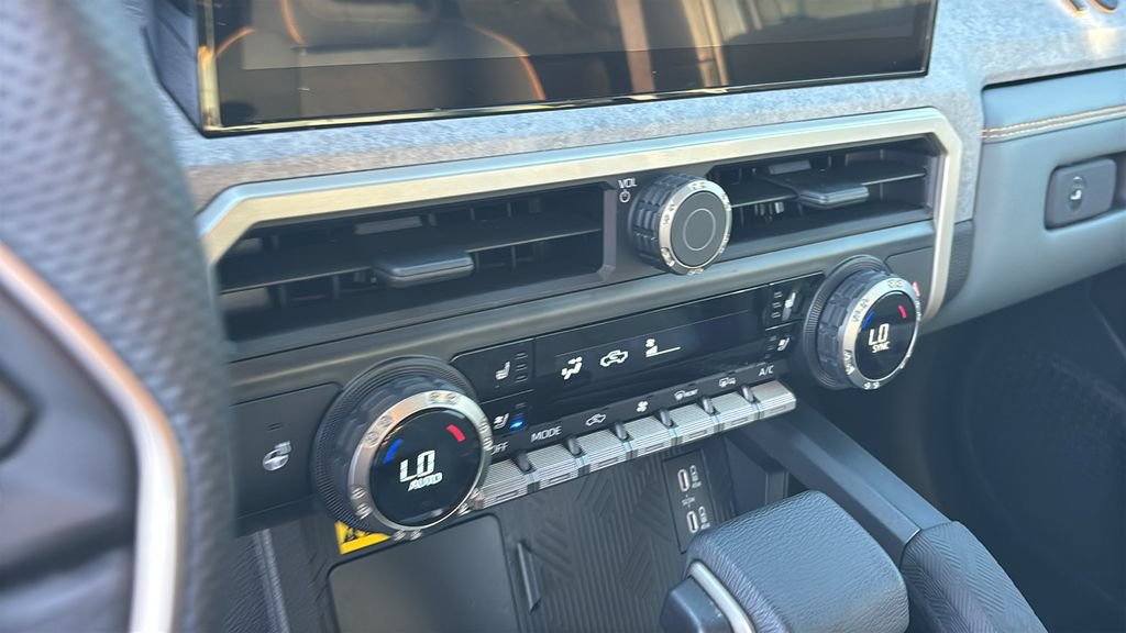 Used 2025 Toyota Tacoma 4x4 Double Cab Hybrid w/ Tow Tech Package image 20