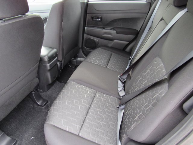 Used 2025 Mitsubishi Outlander Sport ES image 9