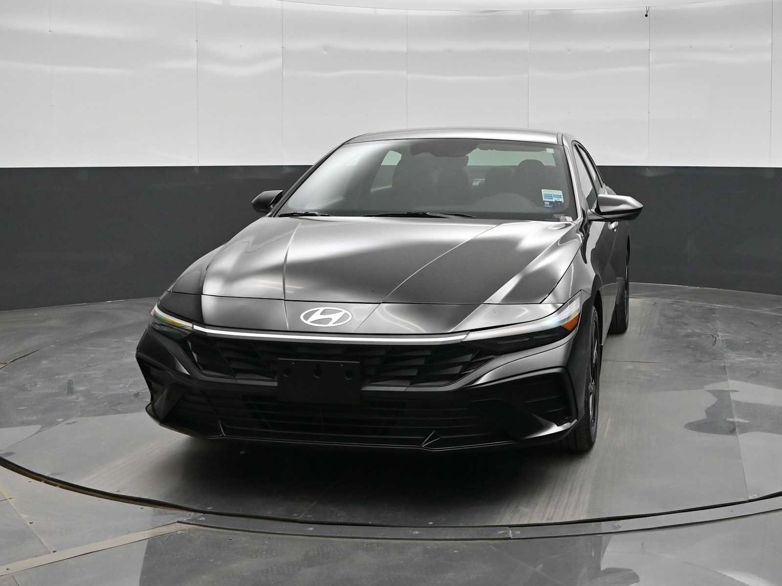 New 2026 Hyundai Elantra Sport FWD image 3