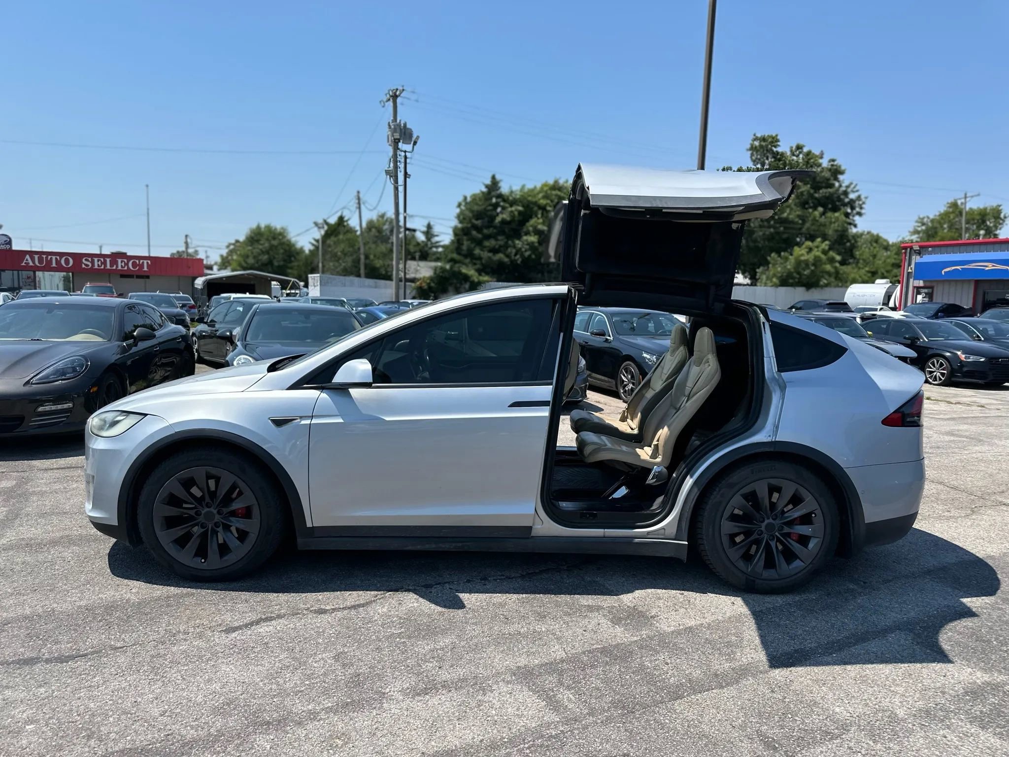 Used 2016 Tesla Model X Performance image 8