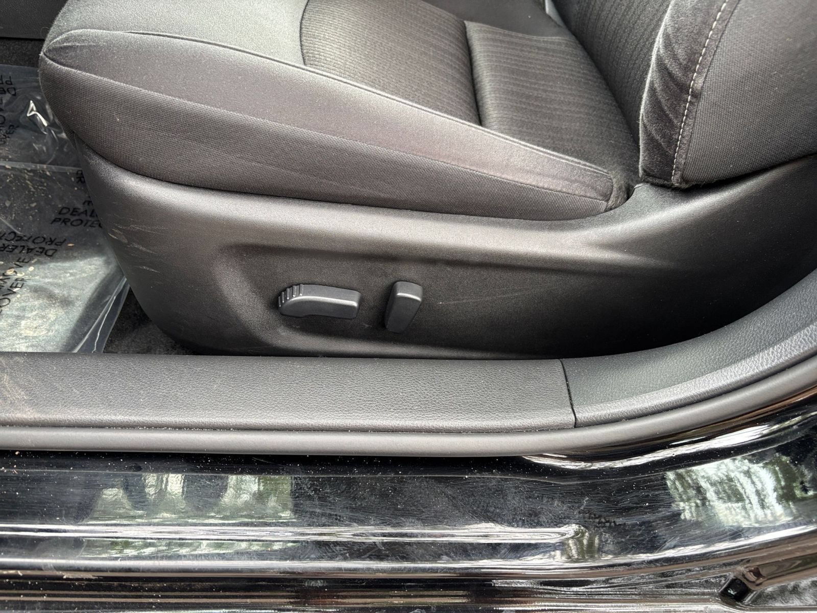 Used 2025 Nissan Altima 2.5 SV FWD image 22