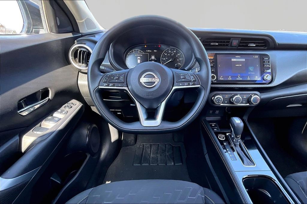 Used 2023 Nissan Kicks SV image 5